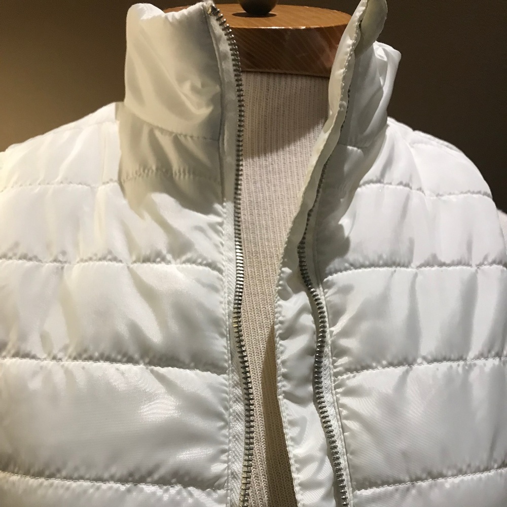 Women's Lightweight Quilted Zip-Front Puffer Vest